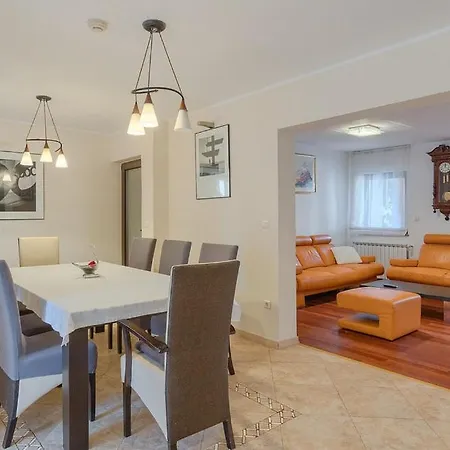 Appartamento Biba Pola